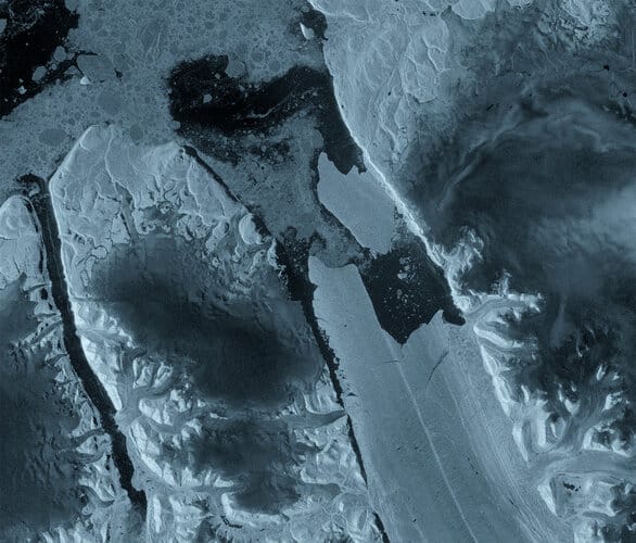 哨兵-1号捕捉格陵兰冰川重大冰损失