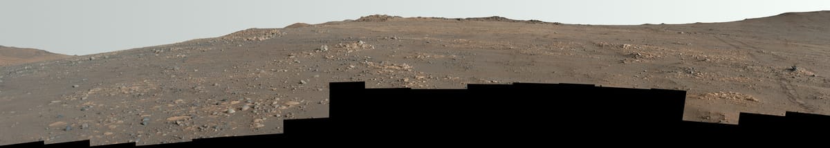 NASA's Perseverance 火星车在火星西部前沿拍摄自拍照