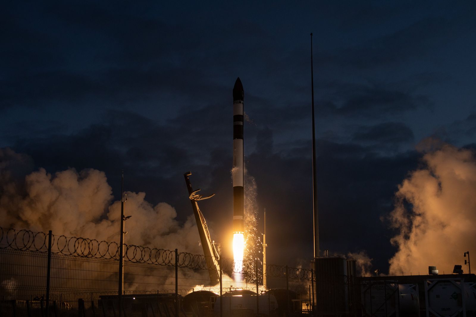 Electron liftoff (Eight Days A Week)
