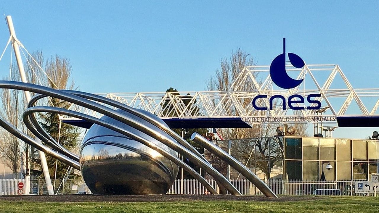 CNES Toulouse entrance