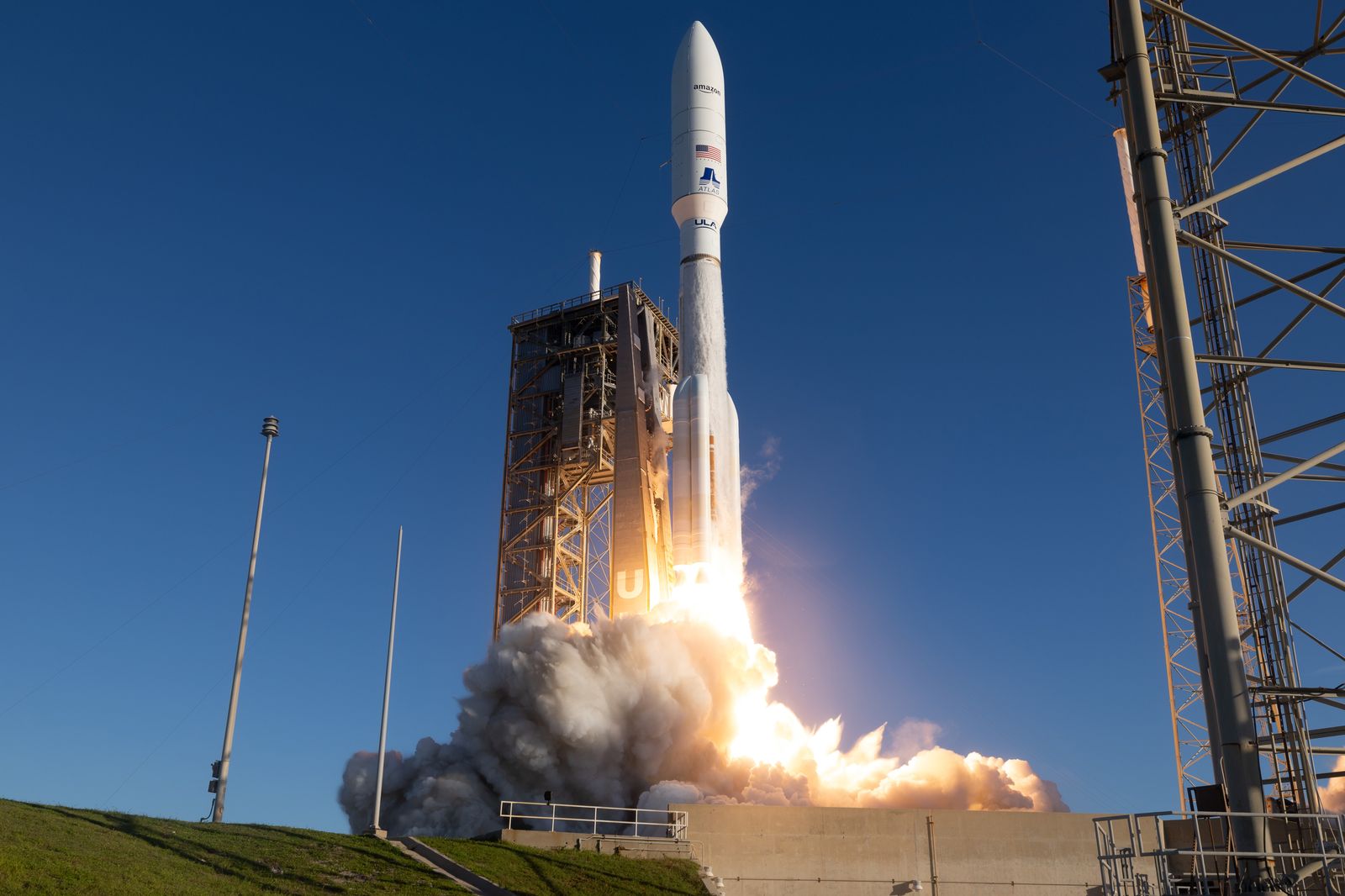Atlas V liftoff from SLC-41 (KA-03)