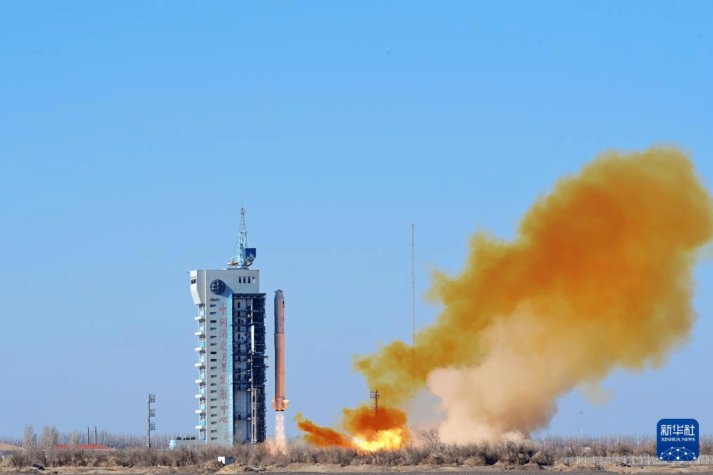 长征二号丙 (CZ-2C) | AlSat 3B图片