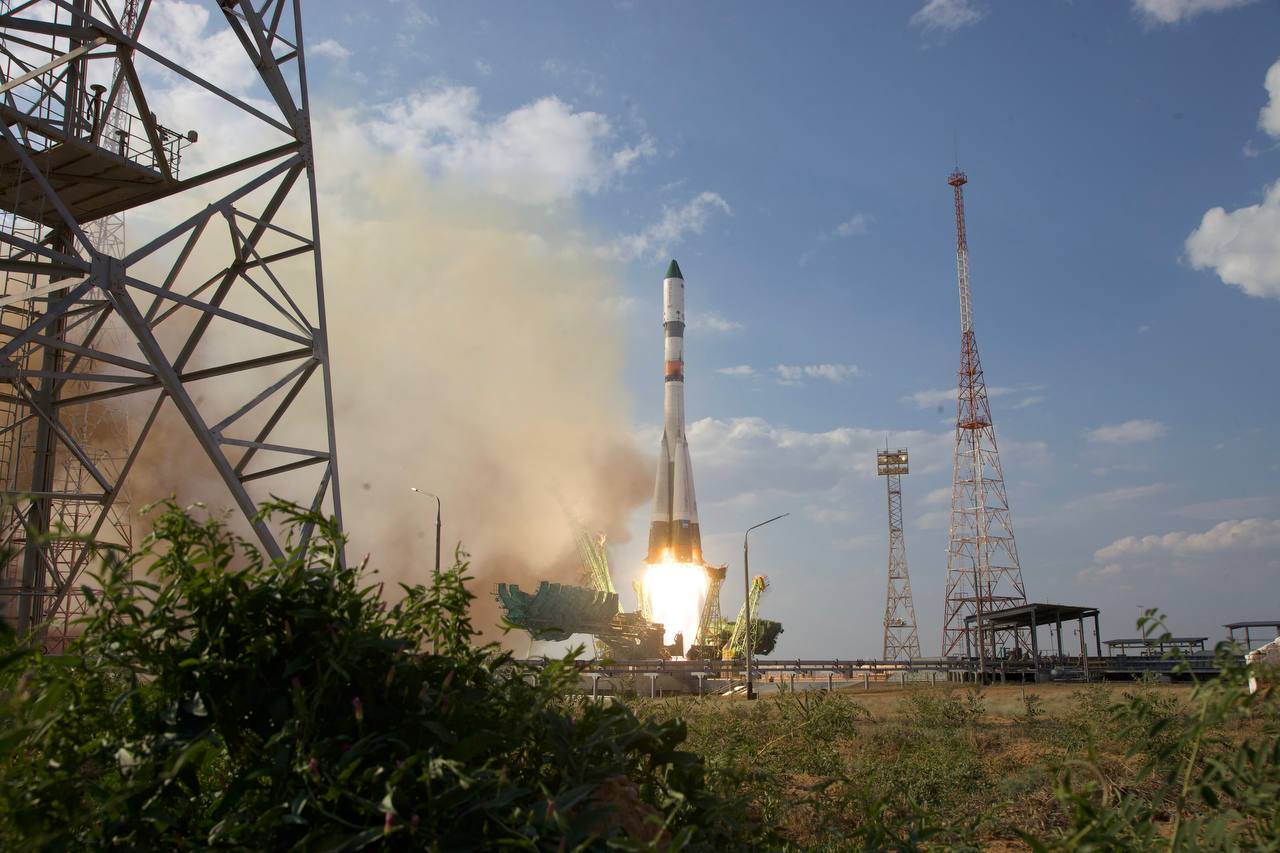 Soyuz 2.1a liftoff (Progress MS-23)