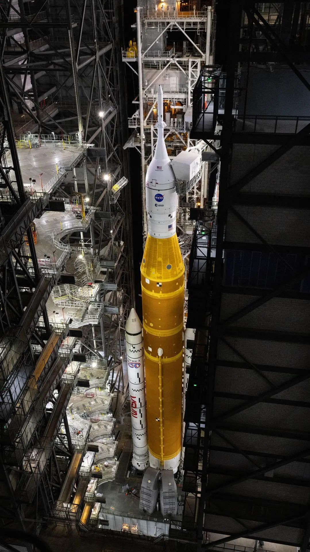 NASA’s crawler-transporter 2, carrying NASA’s Artemis II SLS (Space Launch System) rocket with the Orion spacecraft.