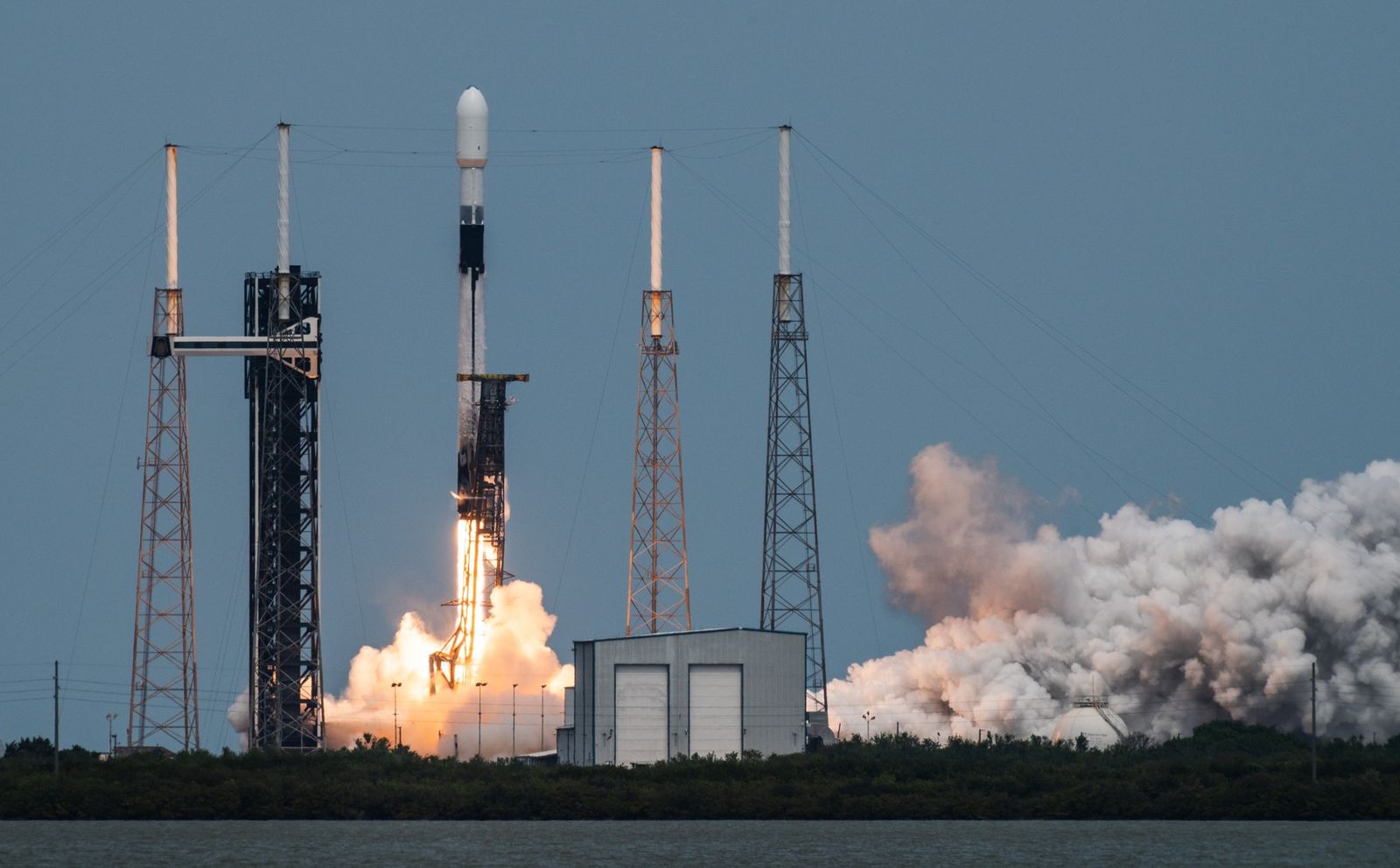 Falcon 9 on SLC-4E (NROL-69)