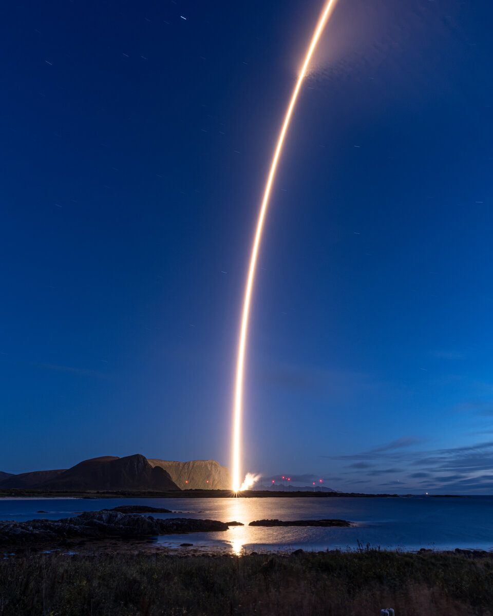 Spectrum liftoff to orbit
