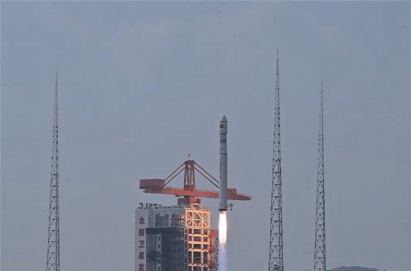 一箭七星 长征六号丙运载火箭发射成功