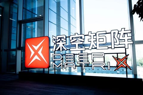 任务徽章与标识