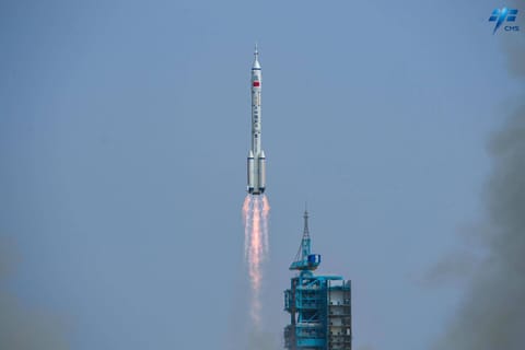 Long March 2F/G liftoff (Shenzhou 16)