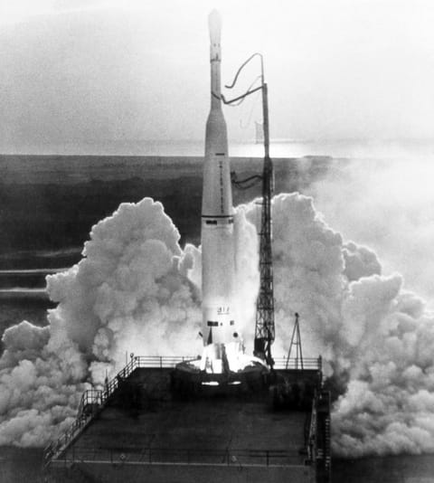 Thor-Delta launch (Tyros 4)