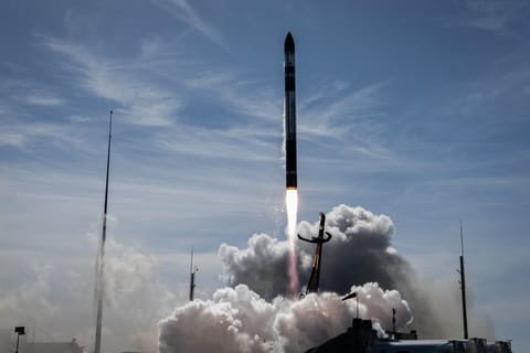 Electron liftoff from LC-1B (Ice AIS Baby)