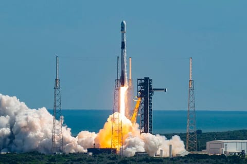 Falcon 9 launch for O3b mPOWER F mission