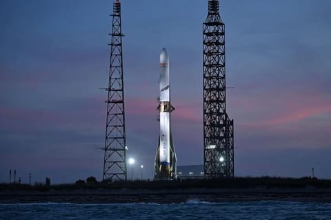 new glenn 3 with ast space mobile bluebird on top