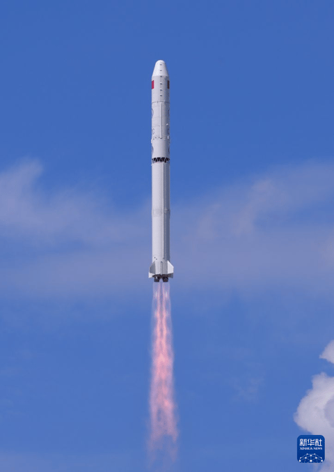 The 24th group of the low-orbit internet satellites aboard a Long March-12 carrier rocket is launched at 12:10 pm on August 16, 2026 from a commercial spacecraft launch site in the southern island province of Hainan. Photo: VCG