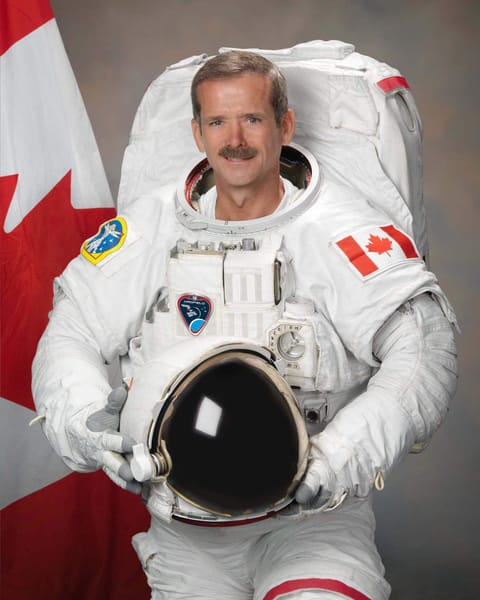 Chris Hadfield official portrait