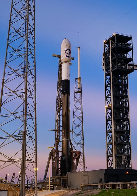 Falcon 9 at SLC-40 ahead of SES O3b mPOWER launch, Cape Canaveral