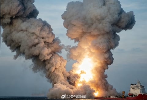 发射瞬间