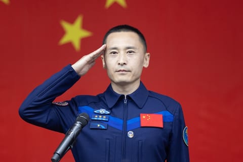 神舟二十三号航天员、指令长朱杨柱。人民网记者 翁奇羽摄