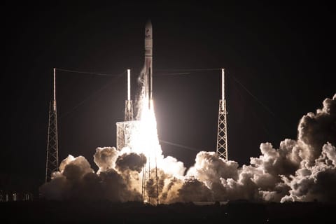 Vulcan VC2S liftoff (Peregrine)