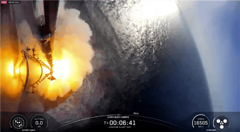 SpaceX星舰第13次试飞成功！首次部署V3版星链 超重型助推器受控溅落