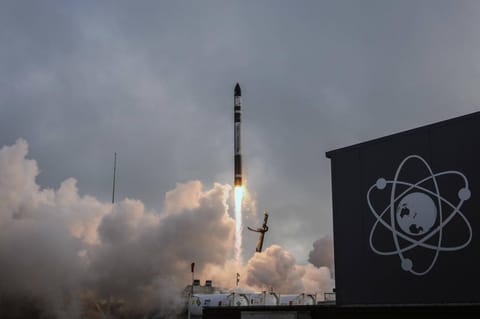 Electron liftoff from LC-1B (Prefire-2)