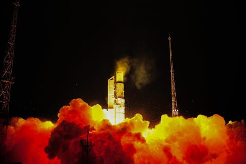 Rockot liftoff from Plesetsk Cosmodrome (Sentinel-3A)