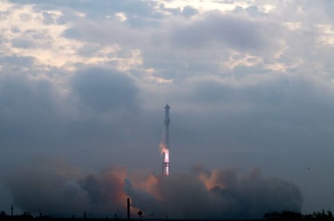 Starship Flight 14 Targets First Orbit: Starlink V3 Satellites Falcon 9 Cannot Carry