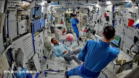 航天器与探测器