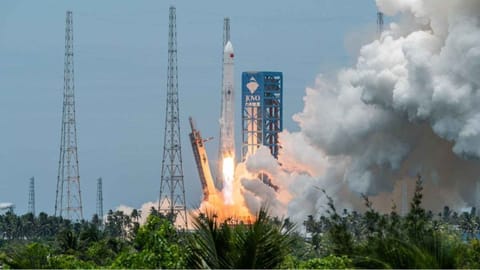China recaptured a rocket's first stage in flight, a reusable-launch breakthrough only one other nation has ever pulled off 1 China's Long March 10B rocket lifts off from the Hainan Commercial Space Launch Site during a mission featuring a reusable first-stage booster.