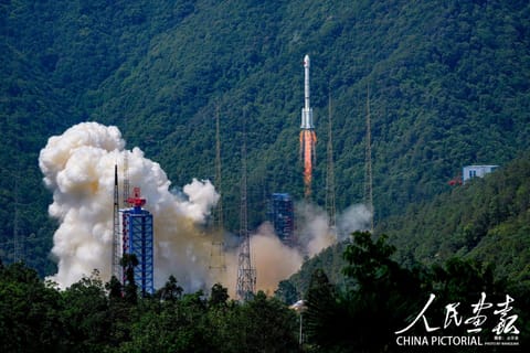 Long March 3B/E liftoff from LC-2 (Beidou-3 G4)