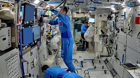 航天器与探测器