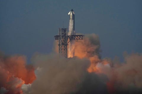 星舰 (Starship) | Flight 10图片