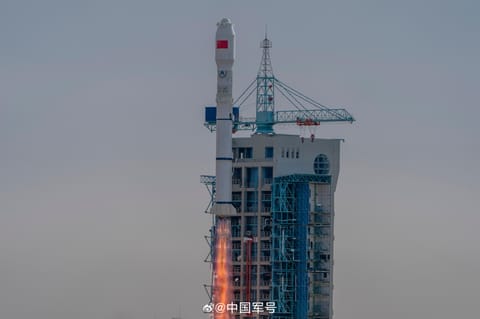 CZ-2C liftoff (Shijian 30 A-C)