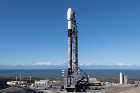 Falcon 9 on SLC-4E (CSG-3)