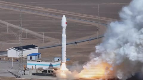 China launches Lijian-1 rocket, sending 9 satellites into orbit