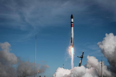 Electron liftoff from LC-1B (Beginning Of The Swarm)