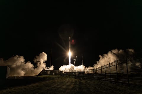 Electron liftoff from LC-1B (Changes in Latitudes, Changes in Attitudes)
