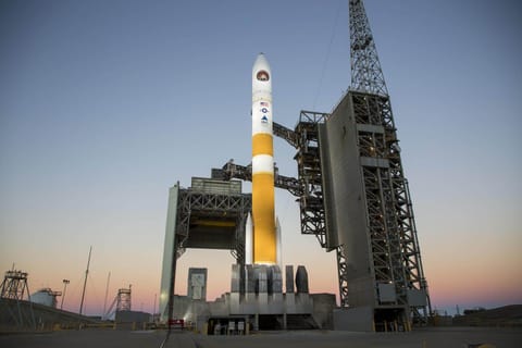Delta IV M+(5,2)