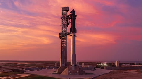 Starship on the launch pad during sunset (Flight-13)