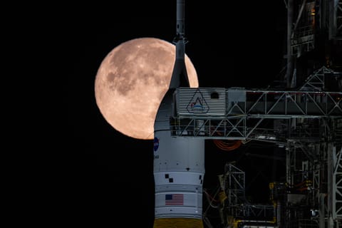 SLS on LC-39A before WDR (Artemis-2)