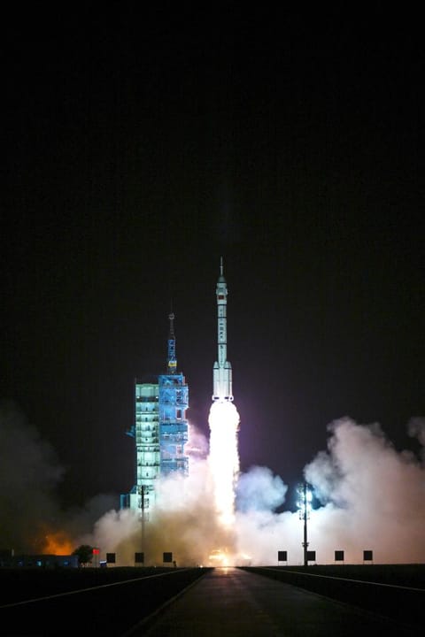发射瞬间