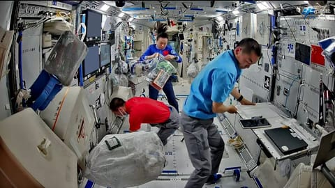 航天器与探测器