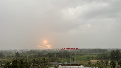 发射瞬间